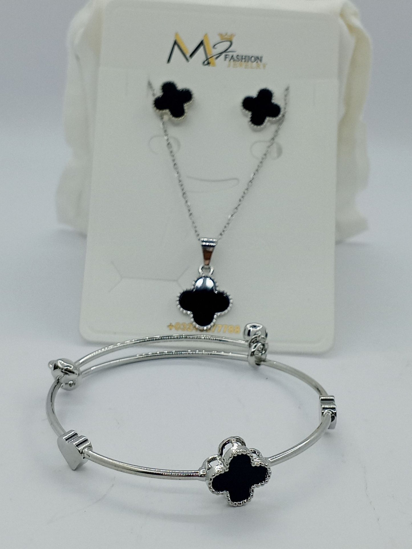 Elegant Black Clover Jewelry Set for Women – Necklace, Earrings & Bracelet – Silver Plated – Premium Gift Set"