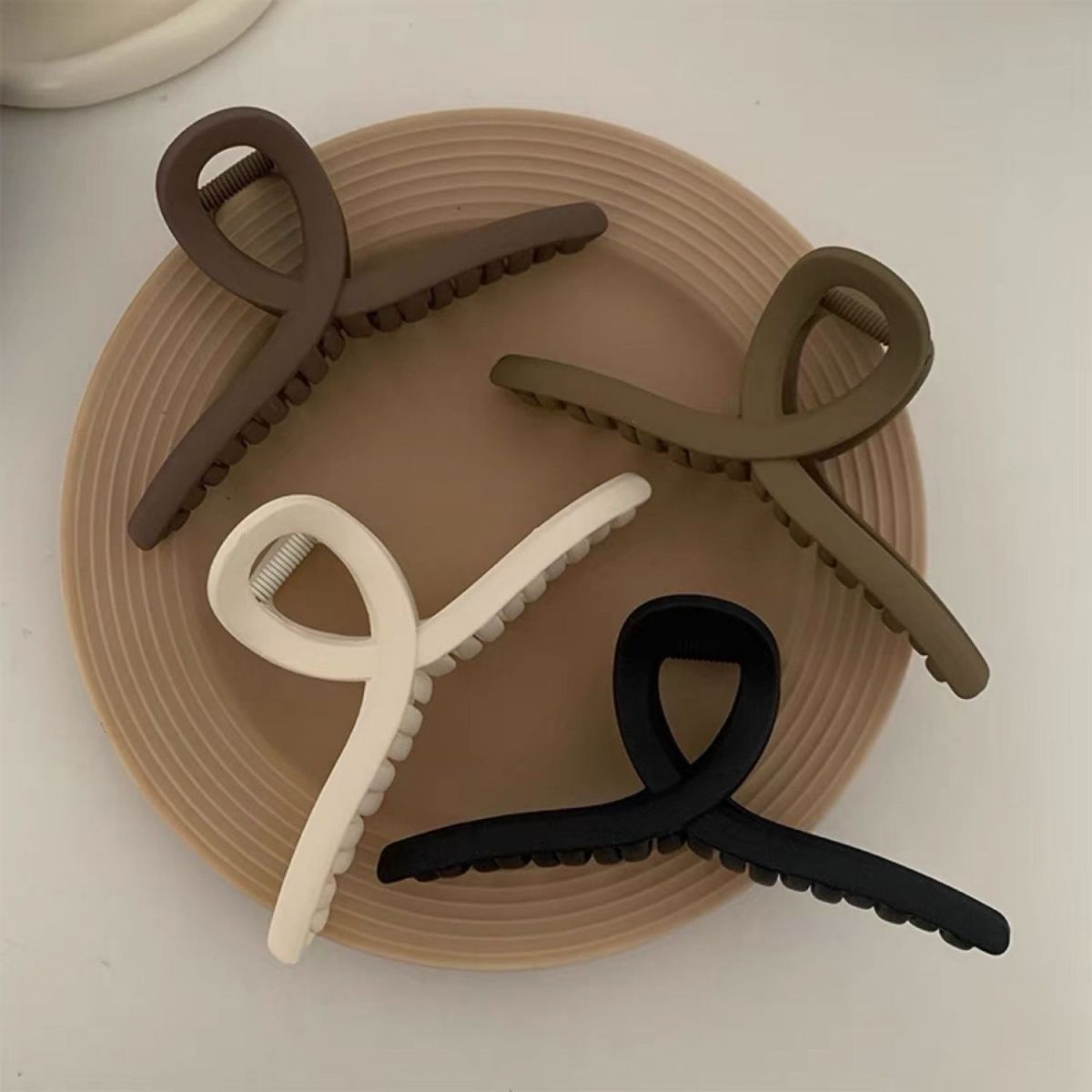 Korean Matte Cross Hair Claw Clip – Strong Hold for Thick Hair, Stylish & Trendy for Women and Girls