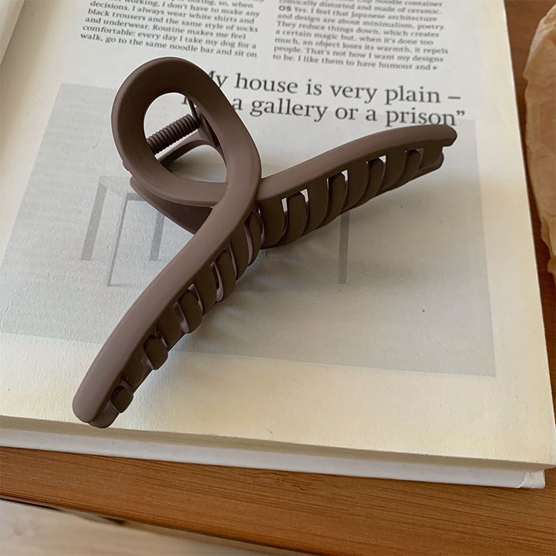 Korean Matte Cross Hair Claw Clip – Strong Hold for Thick Hair, Stylish & Trendy for Women and Girls